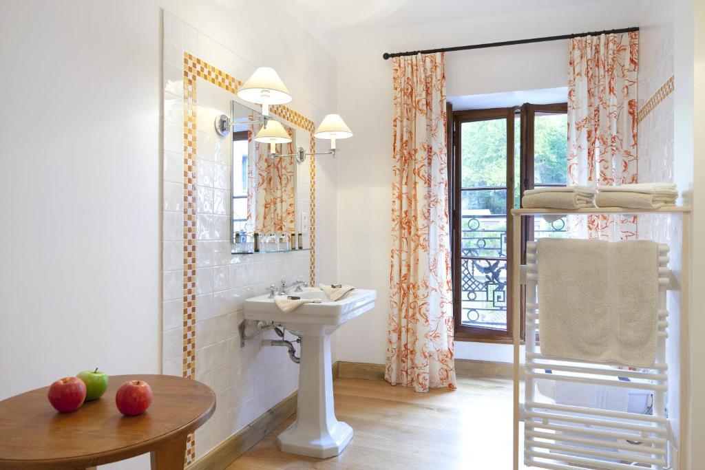 Le Grand Hotel Moltig les Bains Phòng bức ảnh